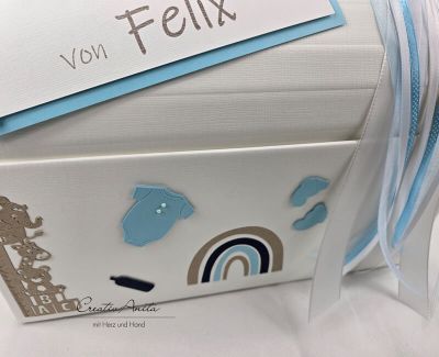 Erinnerungsbox - Geschenktruhe zur Geburt mit süßen Babyaccessoires in HELLBLAU-TAUPE, inkl. Milchzahntruhe